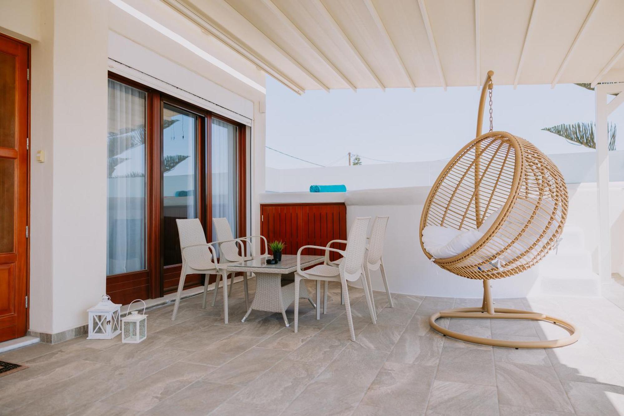 Sun Stories Suites Vóthon Buitenkant foto